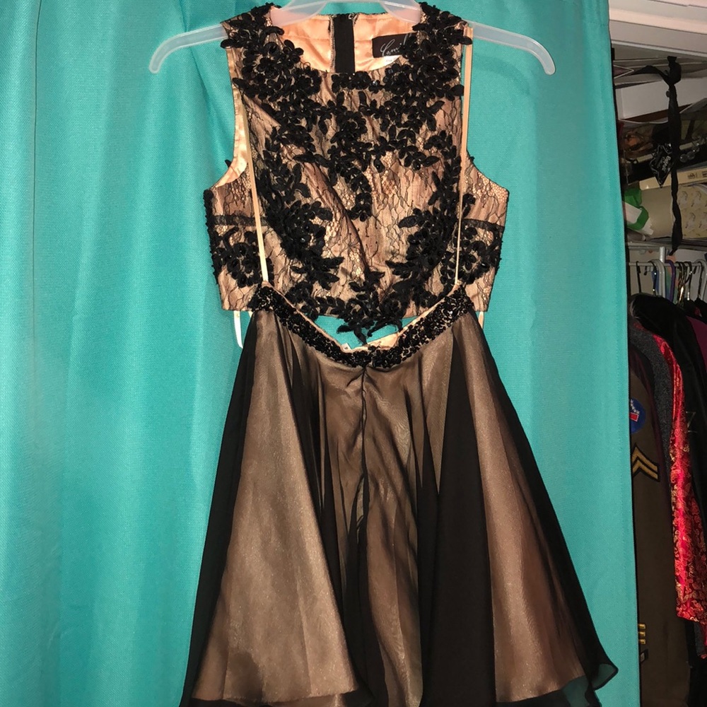 Camille La vie homecoming dress